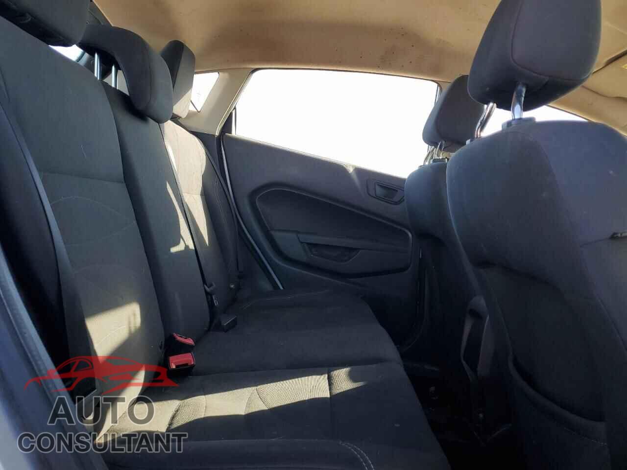 FORD FIESTA 2018 - 3FADP4EJ4JM123777