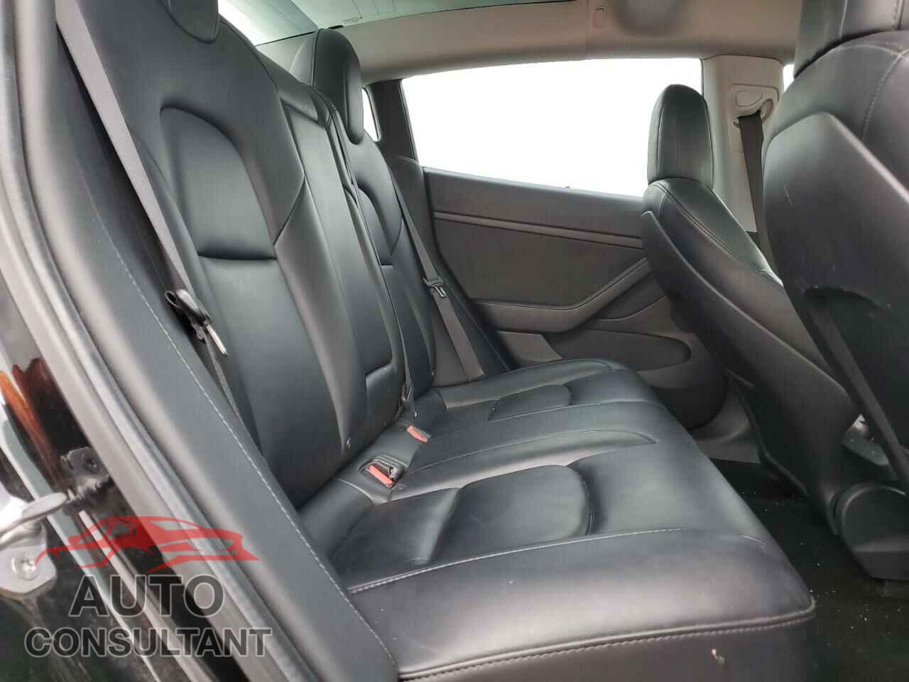 TESLA MODEL 3 2021 - 5YJ3E1EB2MF055958