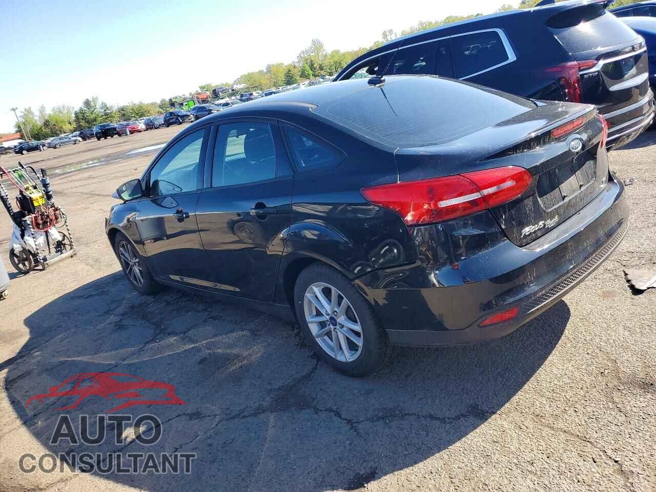 FORD FOCUS 2017 - 1FADP3F27HL302117