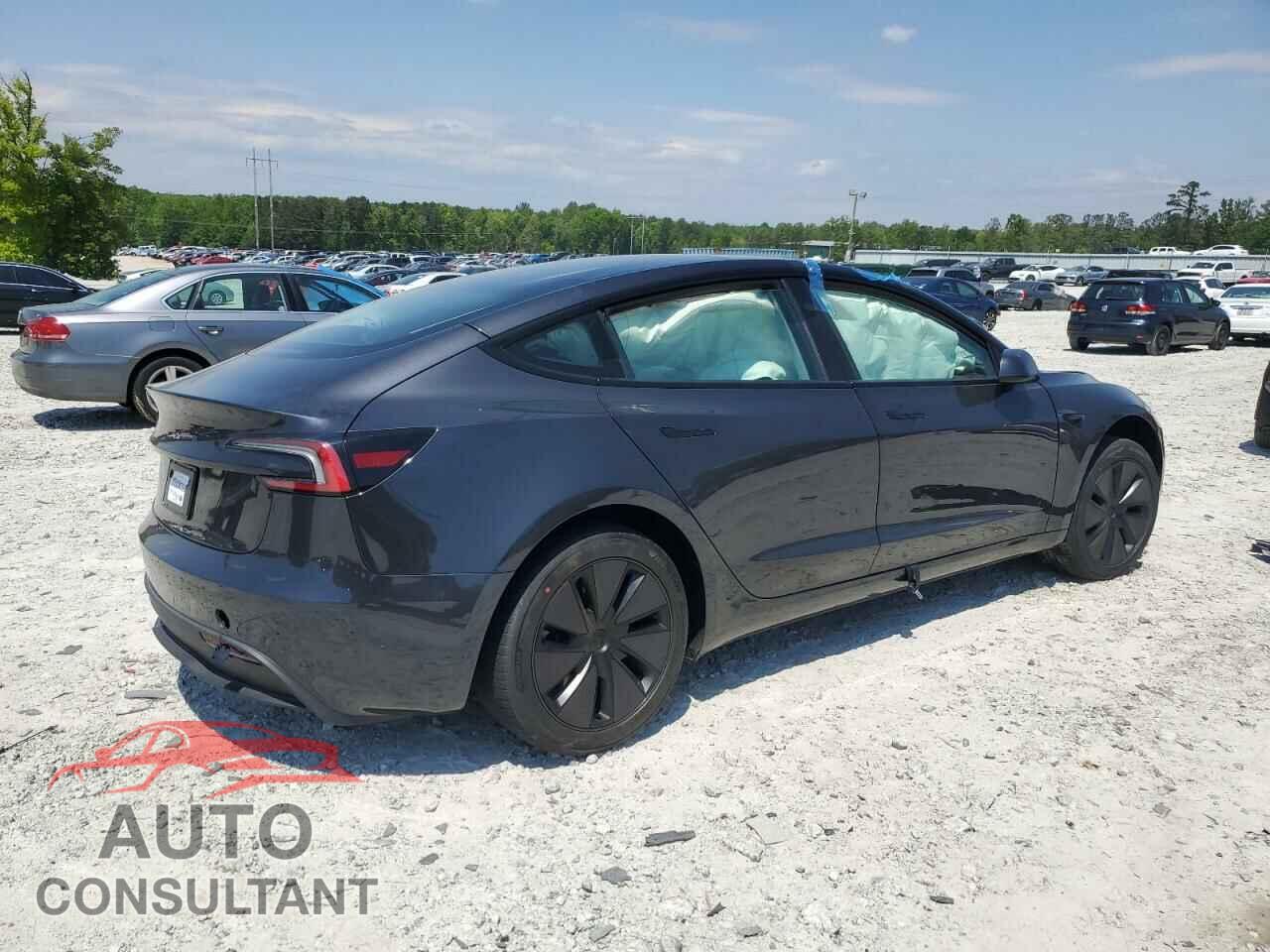 TESLA MODEL 3 2024 - 5YJ3E1EA3RF730702