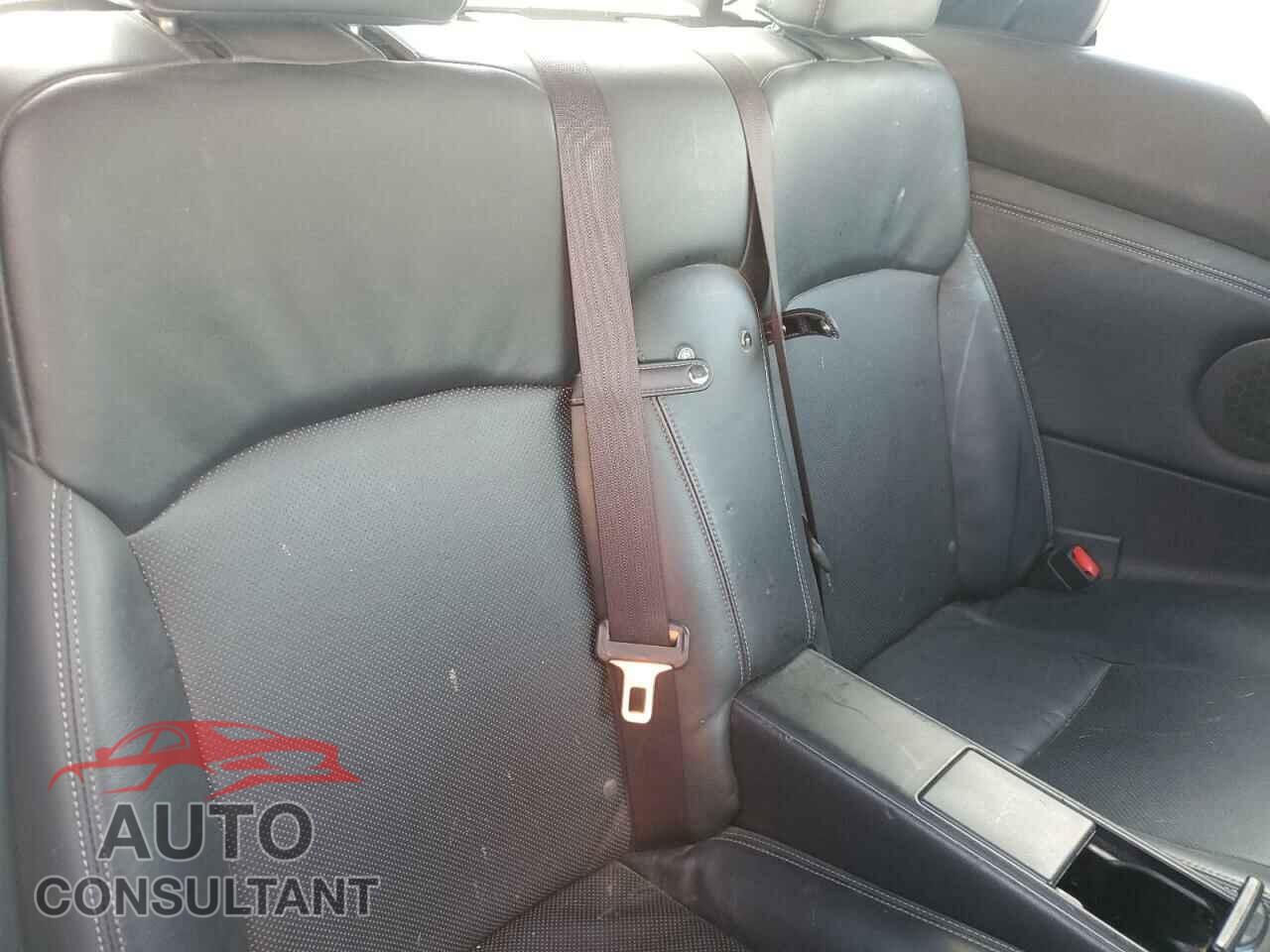 LEXUS IS 2014 - JTHFF2C25E2530315