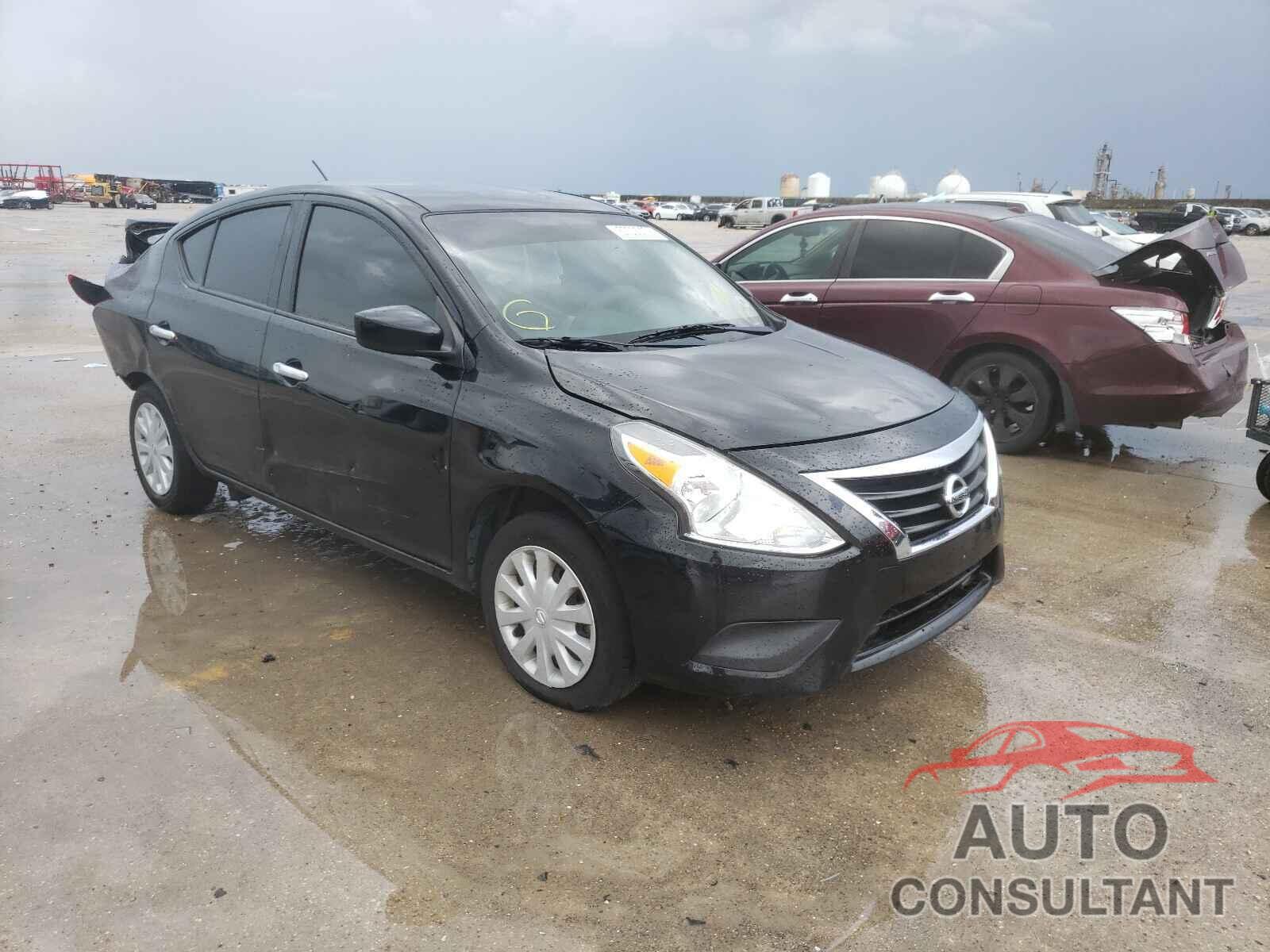 NISSAN VERSA 2018 - 3N1CN7AP6JL805995
