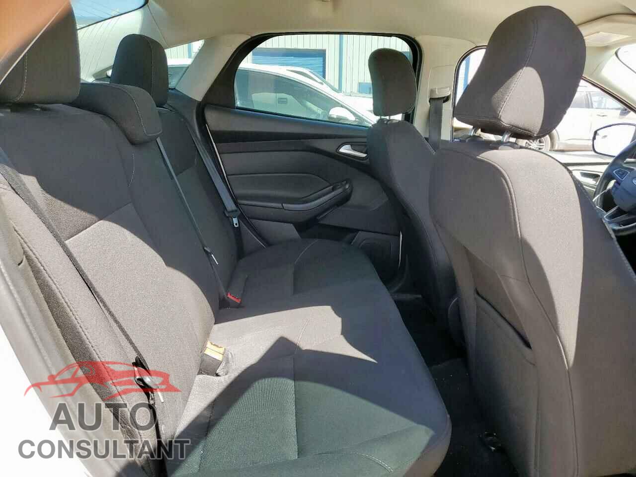 FORD FOCUS 2016 - 1FADP3F22GL398690