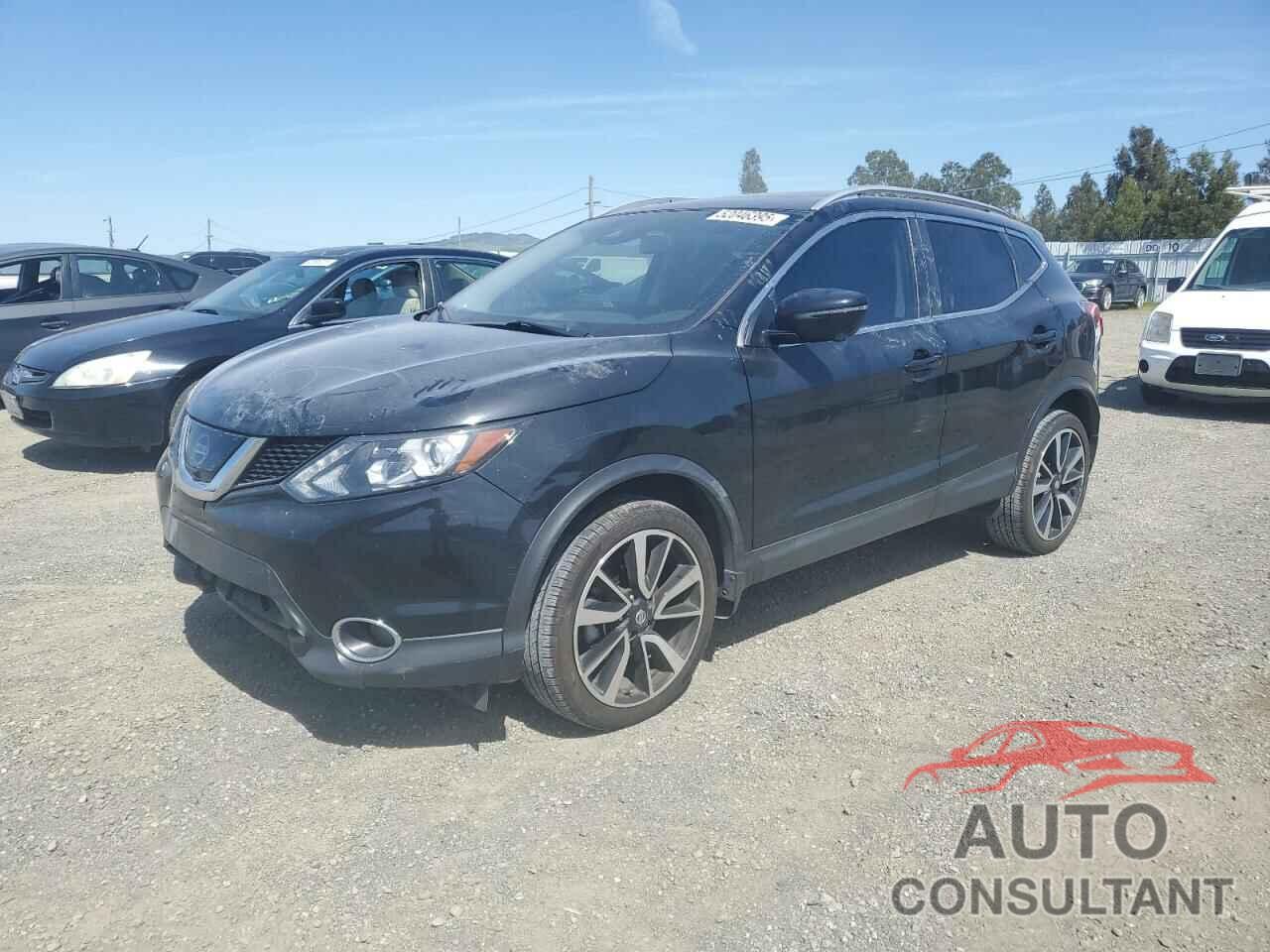 NISSAN ROGUE 2017 - JN1BJ1CP4HW031915