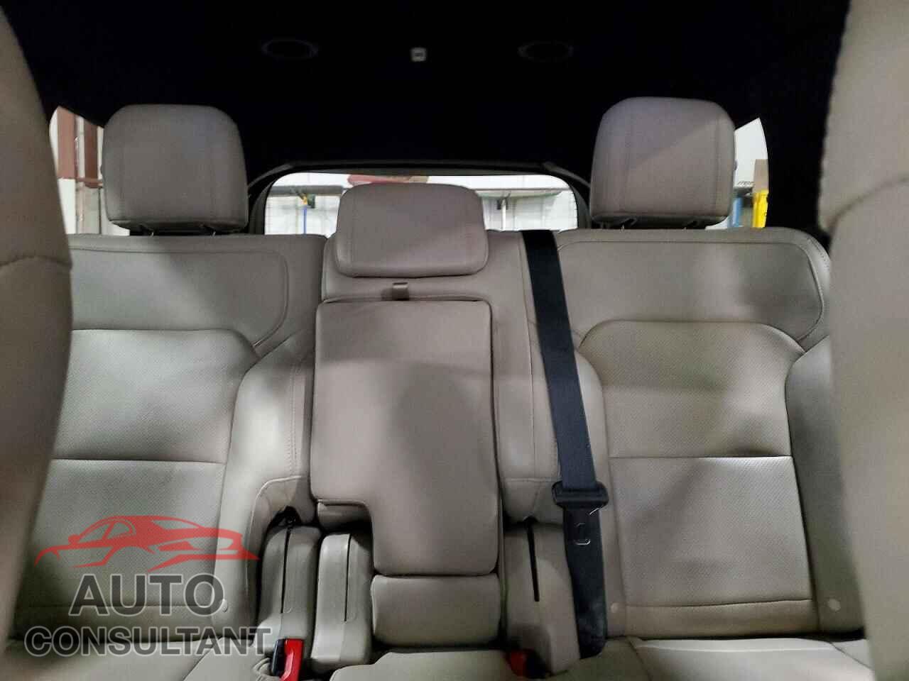 FORD EXPLORER 2018 - 1FM5K8F85JGB27813