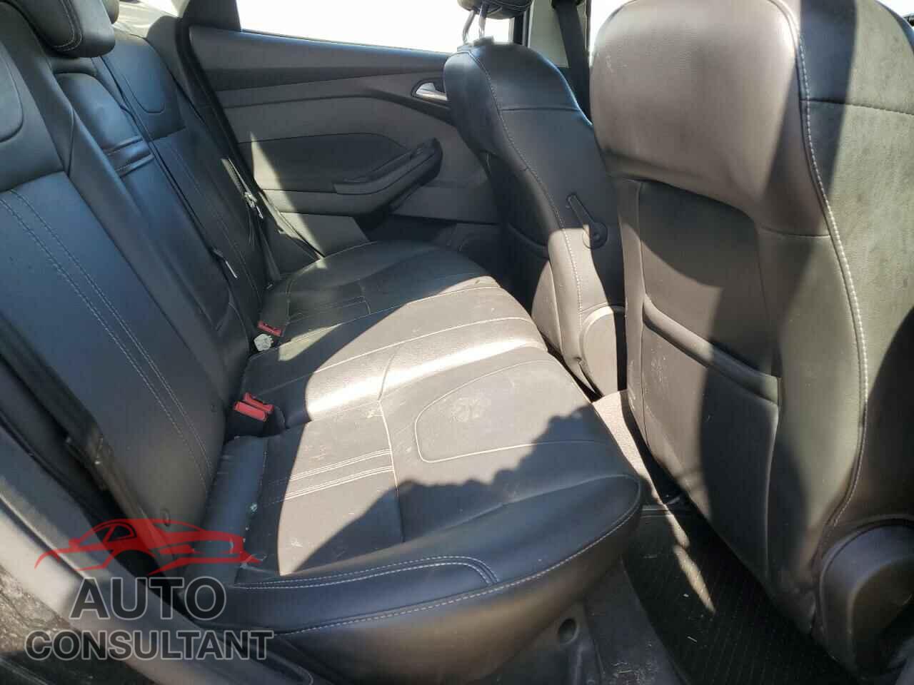 FORD FOCUS 2012 - 1FAHP3J29CL322239