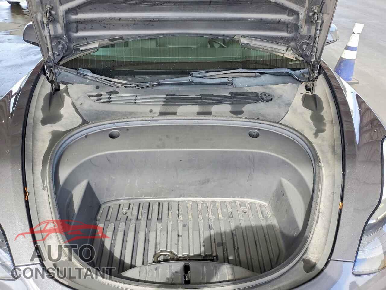 TESLA MODEL 3 2022 - 5YJ3E1EA5NF190621