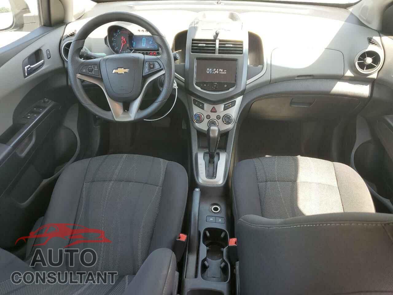CHEVROLET SONIC 2014 - 1G1JC5SG8E4137781