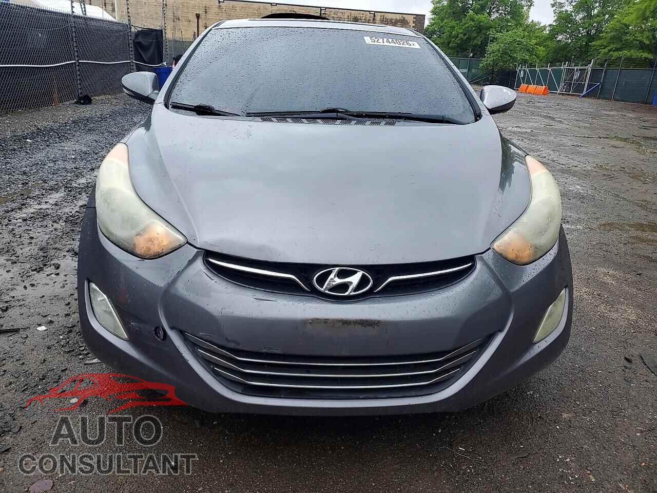 HYUNDAI ELANTRA 2012 - 5NPDH4AE5CH101912