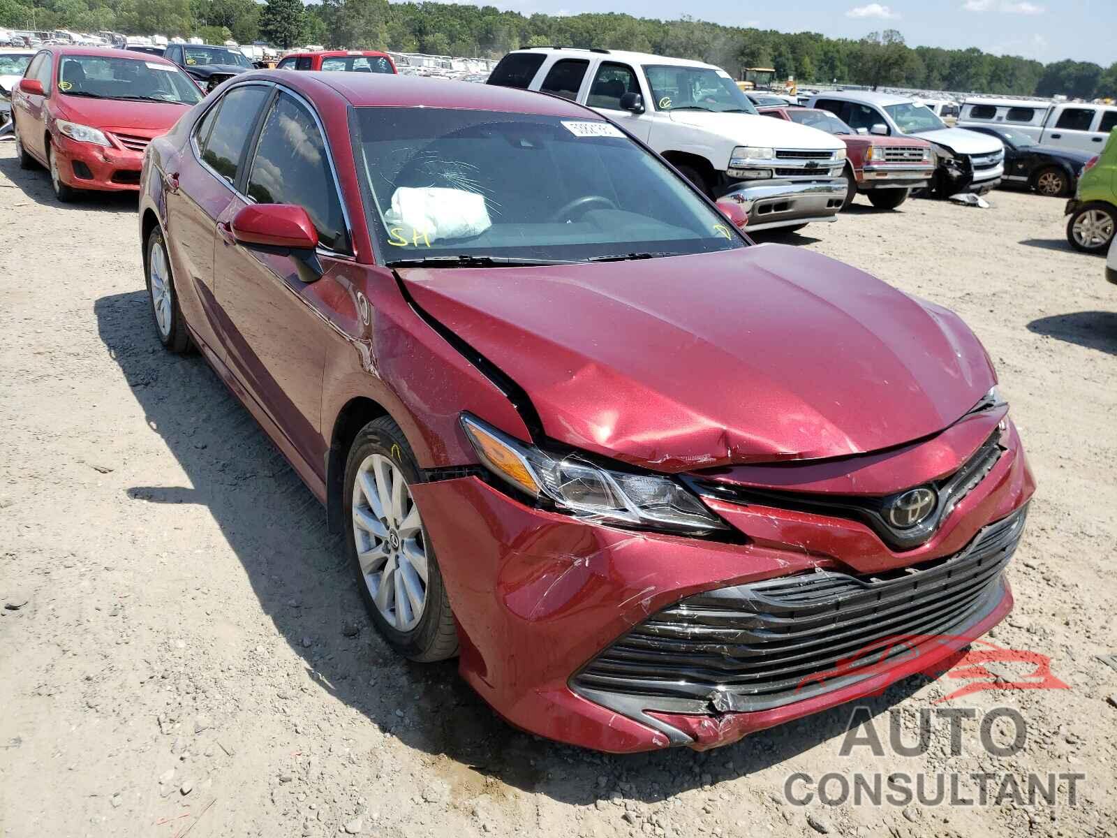 TOYOTA CAMRY 2018 - 4T1B11HK1JU655744