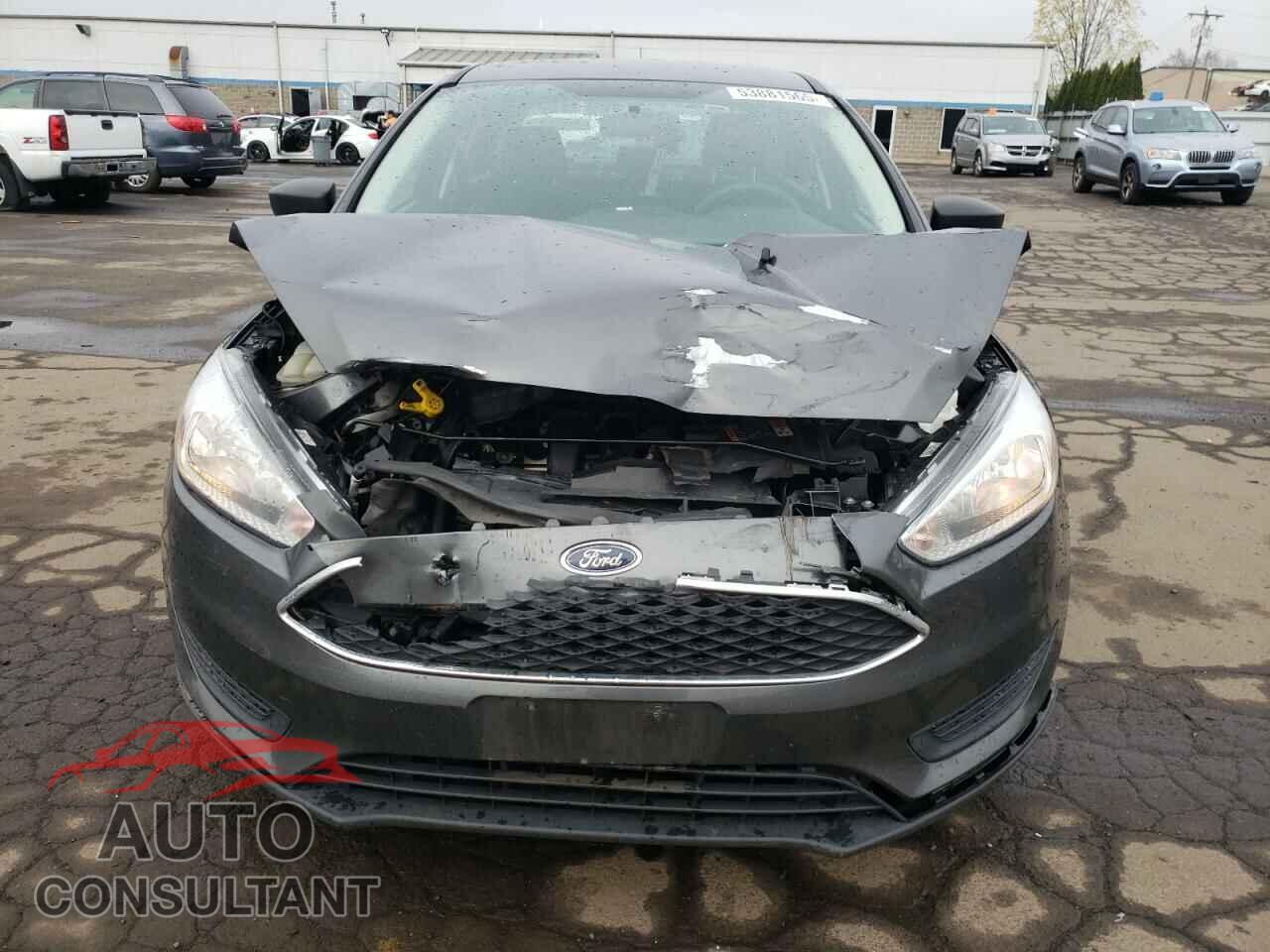 FORD FOCUS 2018 - 1FADP3E25JL245231