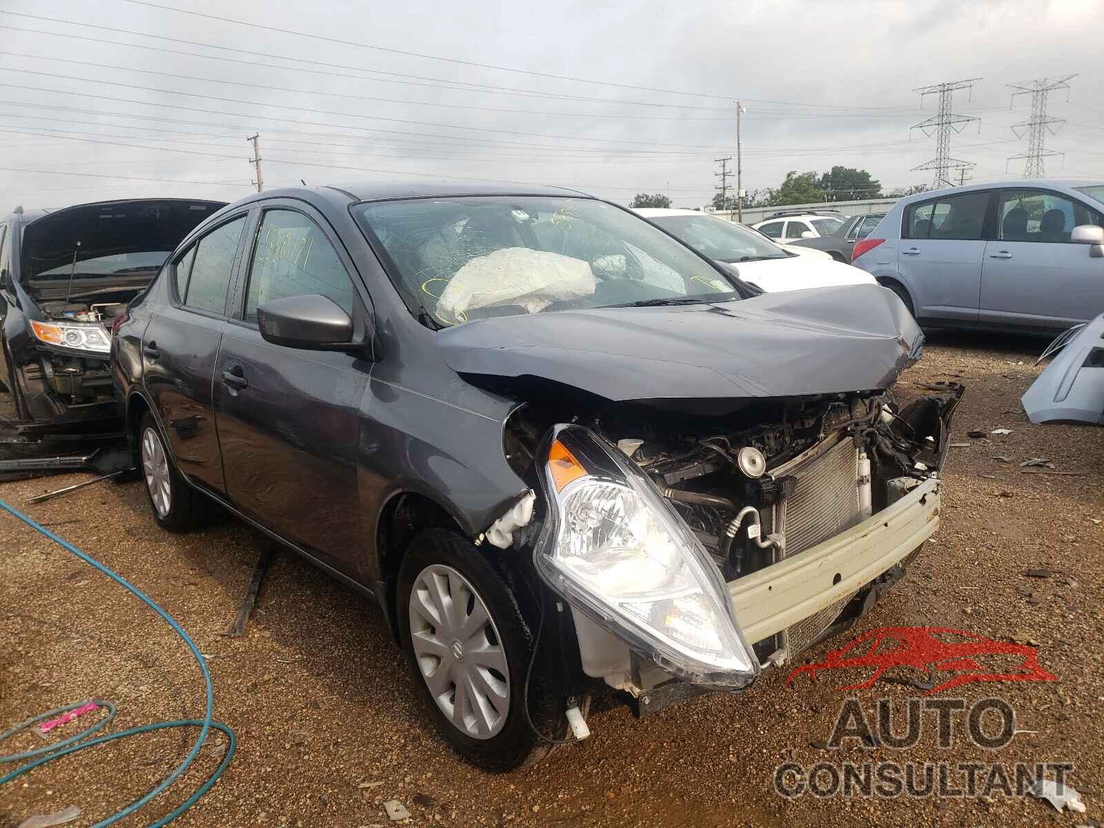 NISSAN VERSA 2018 - 3N1CN7AP4JL811214