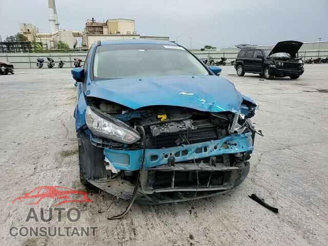 FORD FOCUS 2017 - 1FADP3M28HL244893