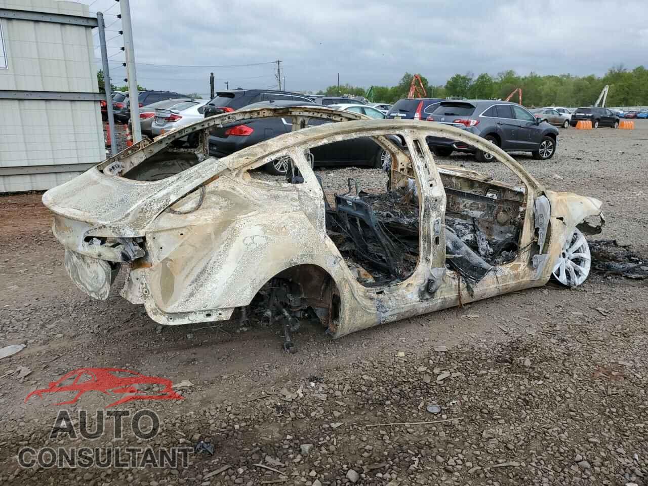TESLA MODEL 3 2024 - 5YJ3E1EBXRF740913