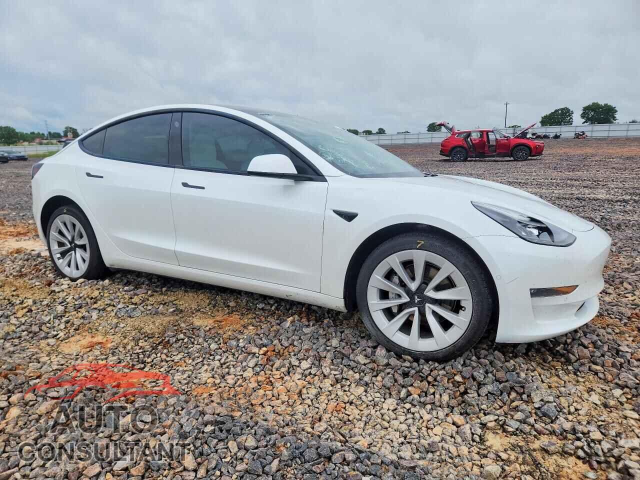TESLA MODEL 3 2022 - 5YJ3E1EB6NF359893