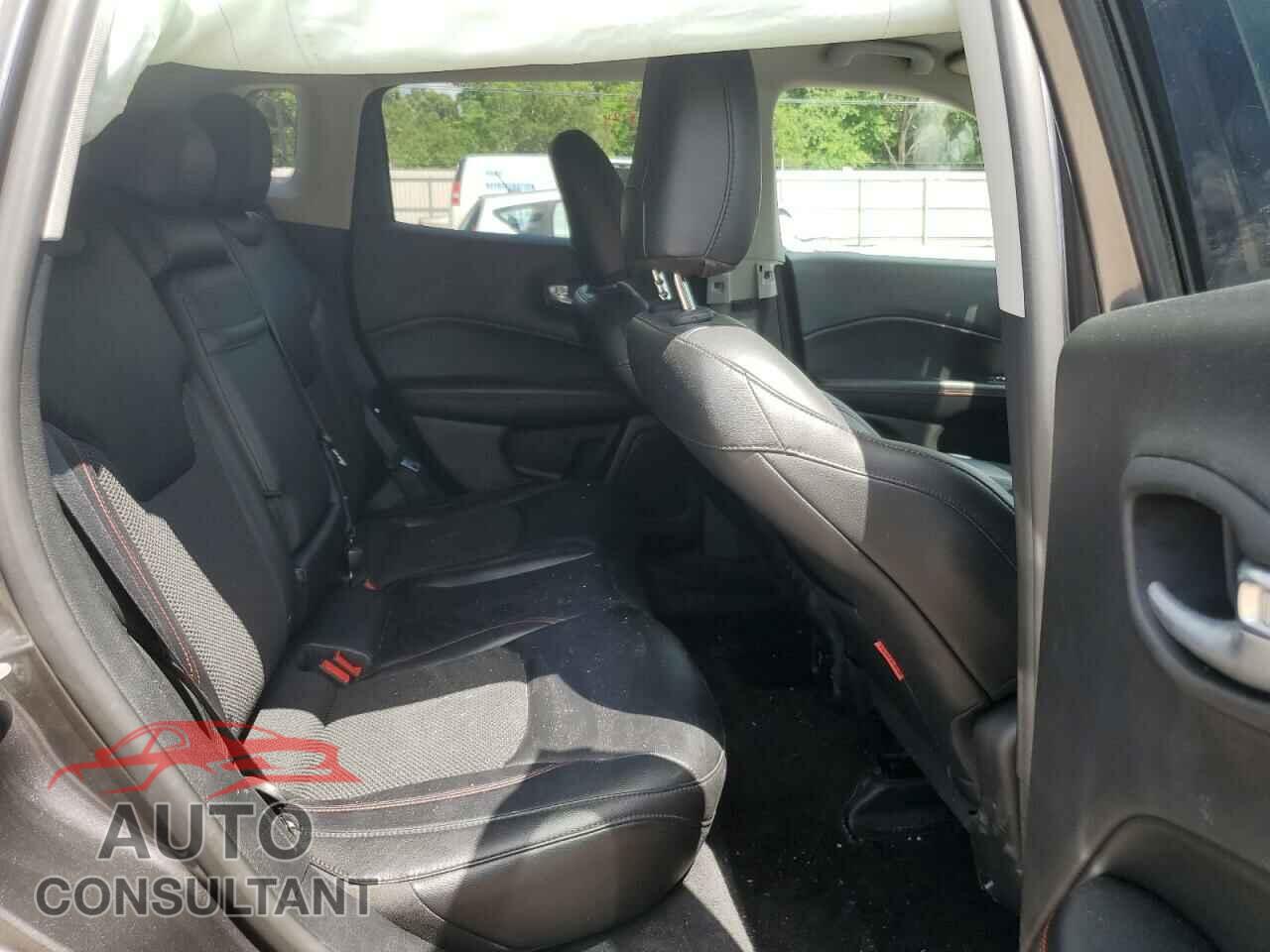 JEEP COMPASS 2017 - 3C4NJDDB8HT616887