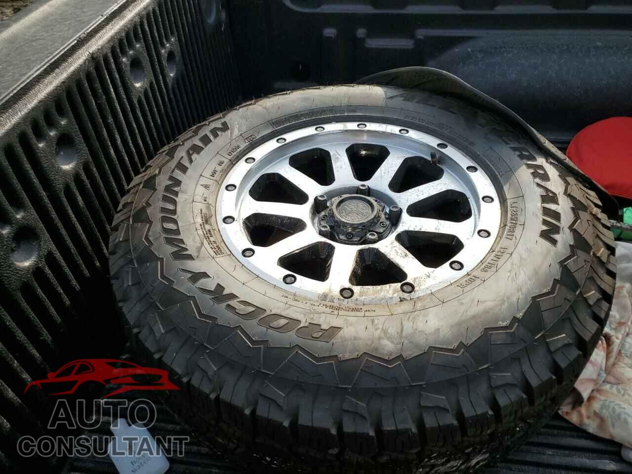 DODGE RAM 1500 2012 - 1C6RD7LT4CS140157