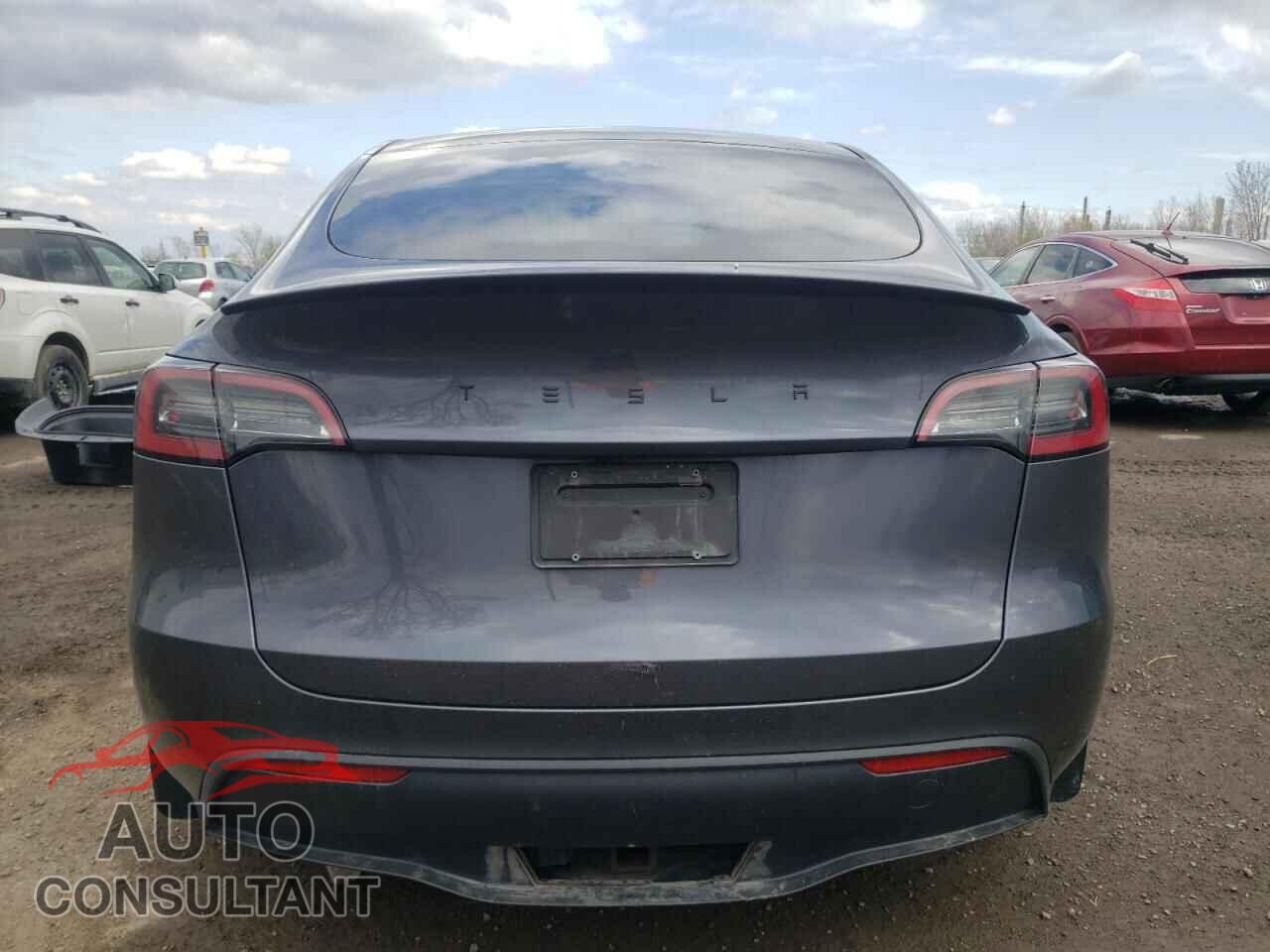 TESLA MODEL Y 2023 - LRWYGDFD3PC057833