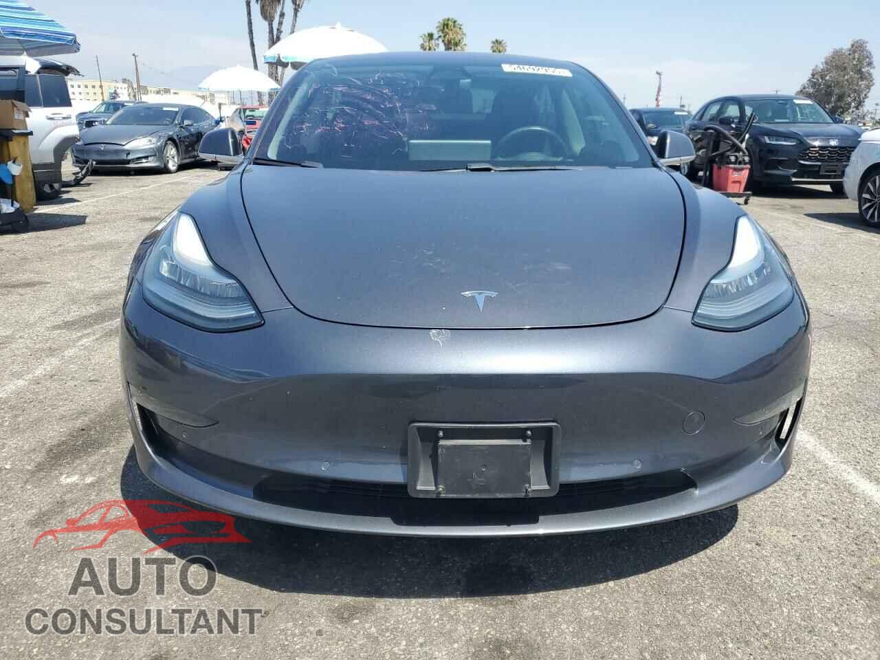 TESLA MODEL 3 2018 - 5YJ3E1EA1JF026809