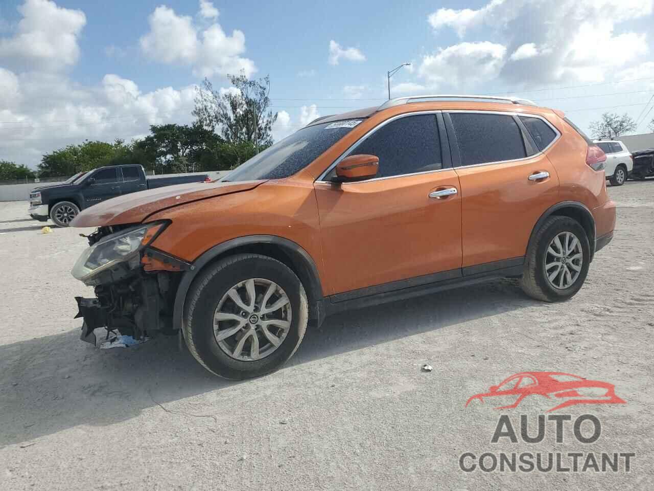 NISSAN ROGUE 2018 - 5N1AT2MT5JC804723