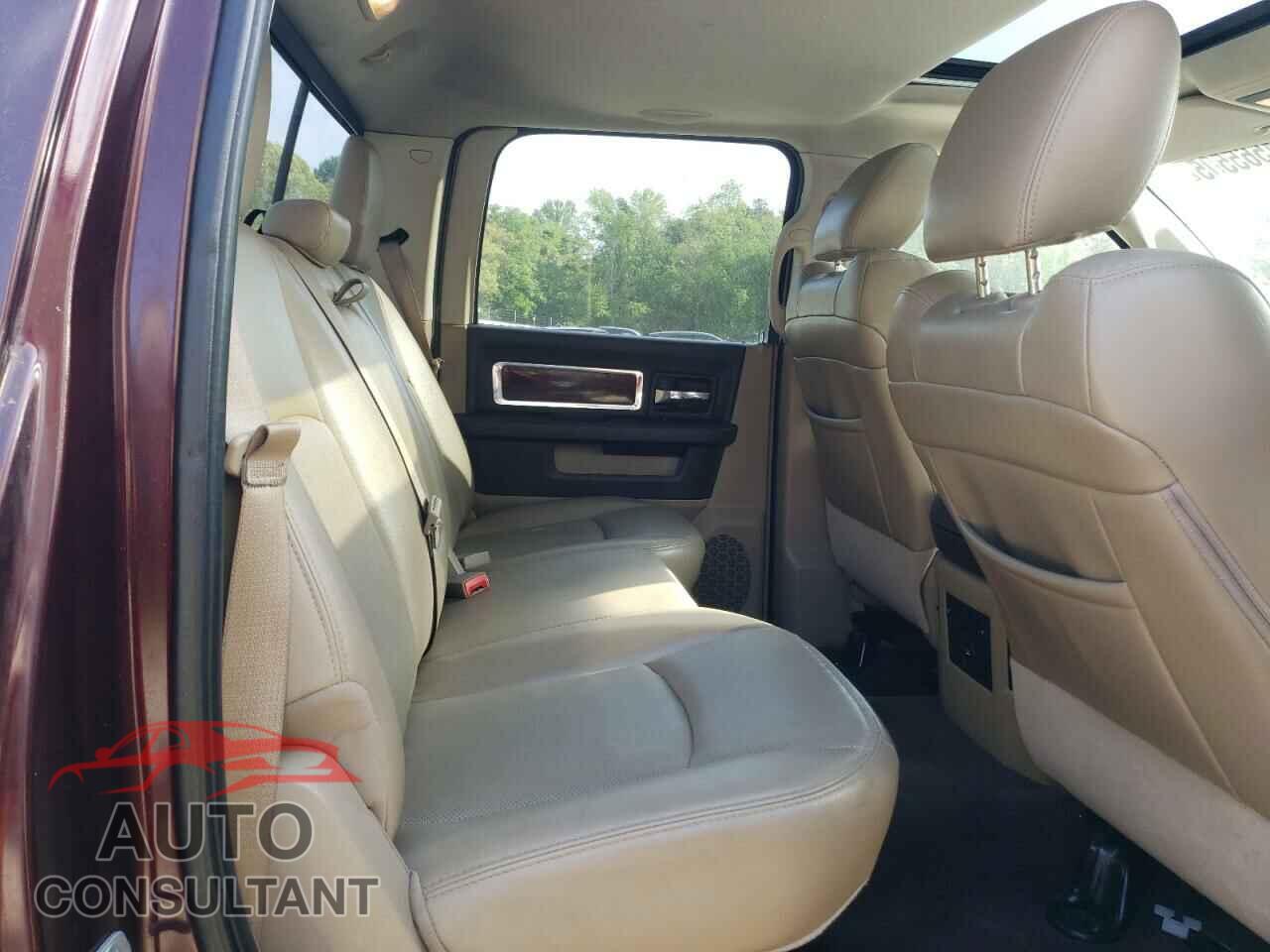 DODGE RAM 1500 2012 - 1C6RD7NT0CS293521