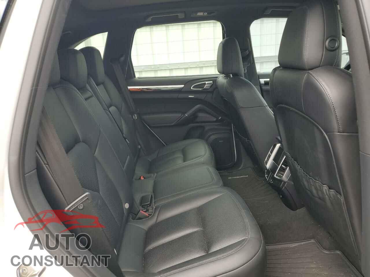 PORSCHE CAYENNE 2016 - WP1AB2A2XGLA93689