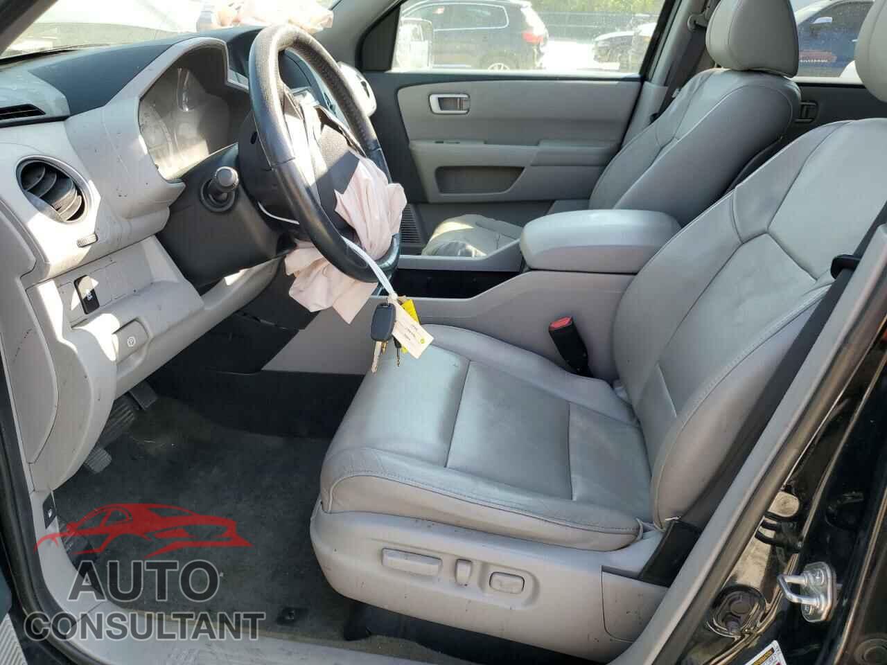HONDA PILOT 2015 - 5FNYF3H53FB018585
