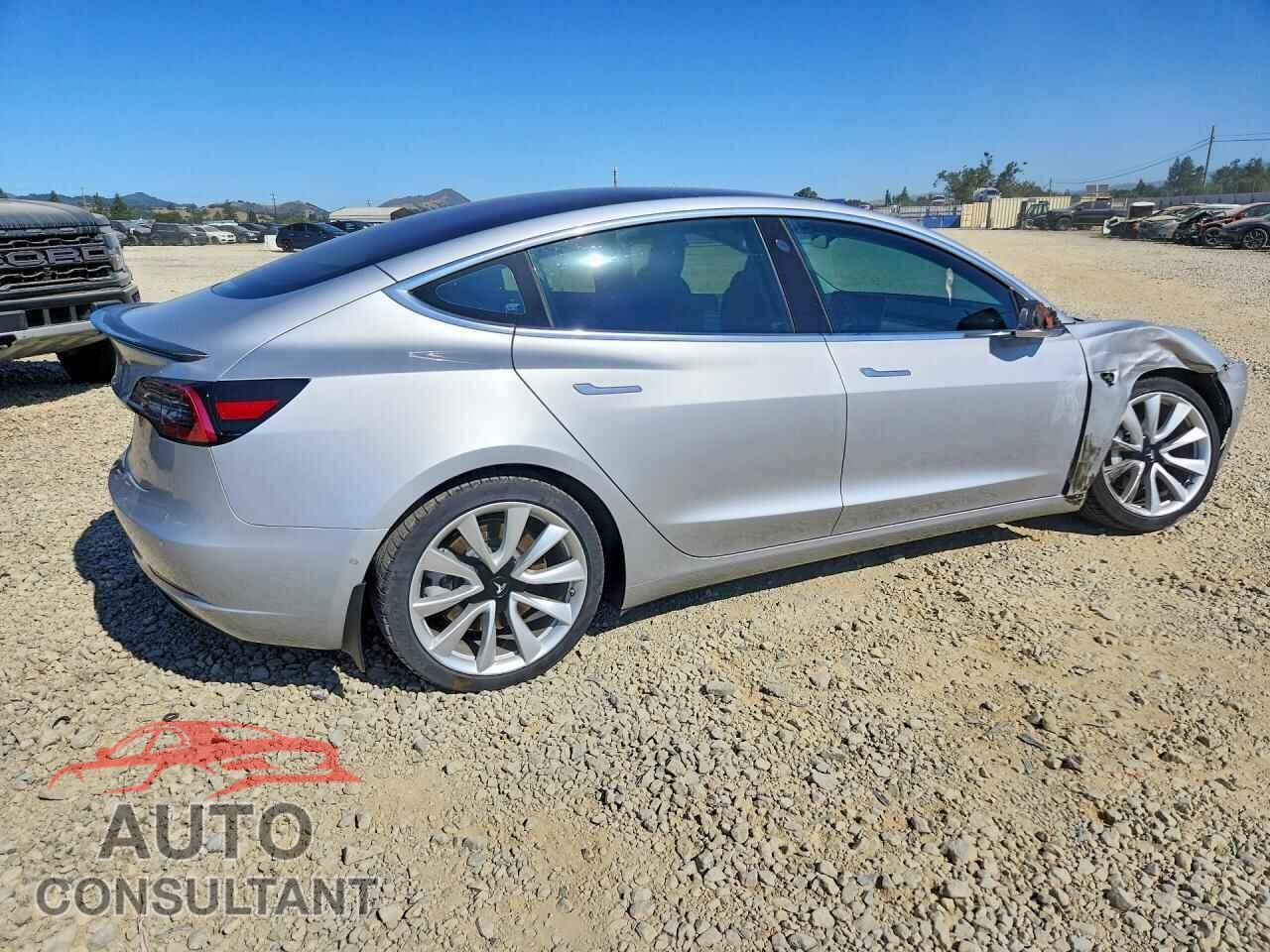 TESLA MODEL 3 2018 - 5YJ3E1EA4JF024357