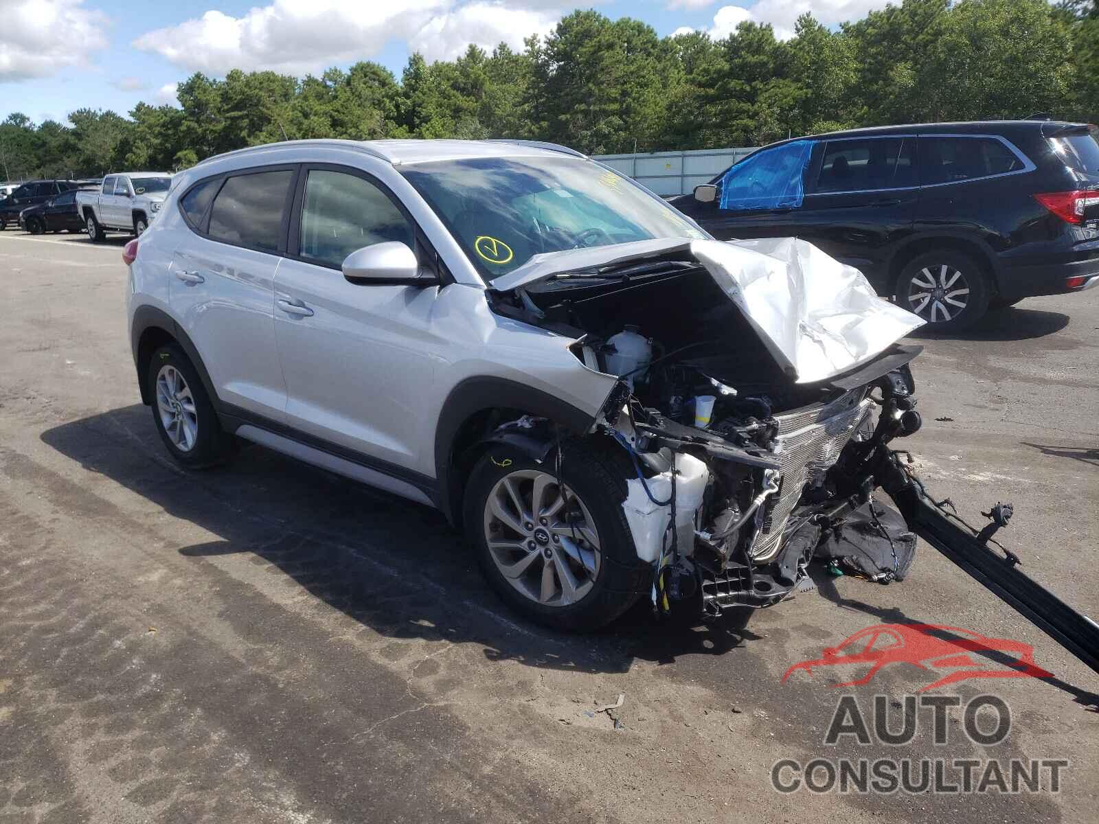 HYUNDAI TUCSON 2017 - KM8J3CA48HU557205