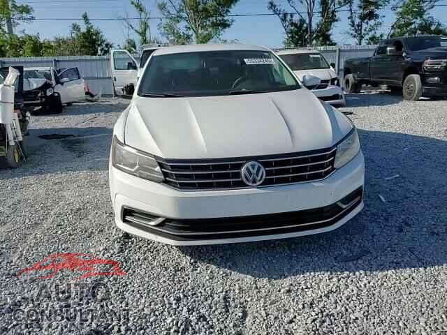 VOLKSWAGEN PASSAT 2017 - 1VWAT7A39HC052442