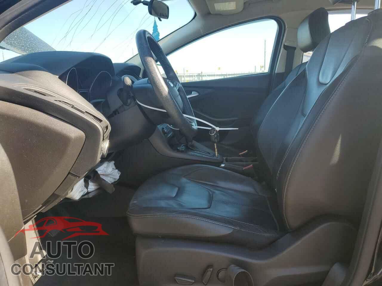 FORD FOCUS 2016 - 1FADP3K23GL344577