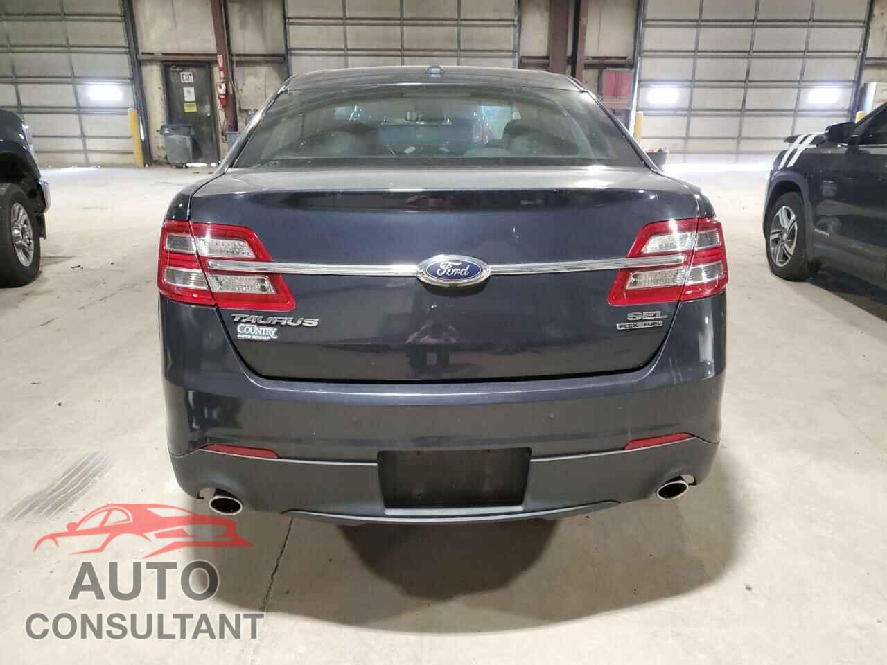 FORD TAURUS 2017 - 1FAHP2E88HG125393