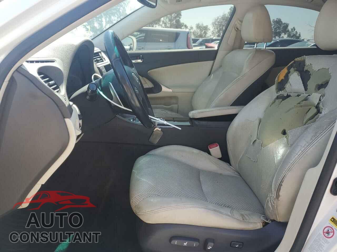 LEXUS IS 2010 - JTHBF5C20A5125178