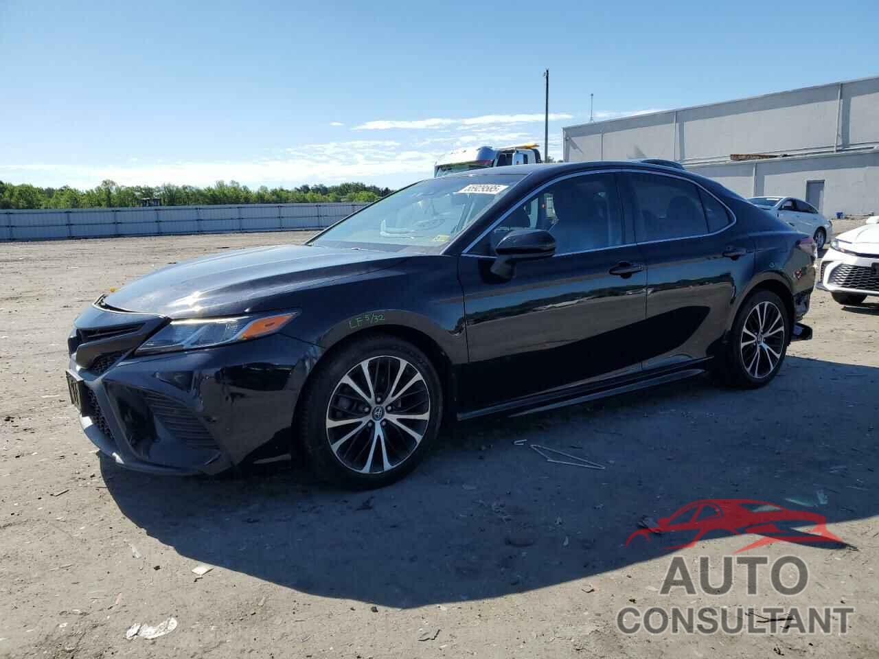 TOYOTA CAMRY 2019 - 4T1B11HK2KU227134