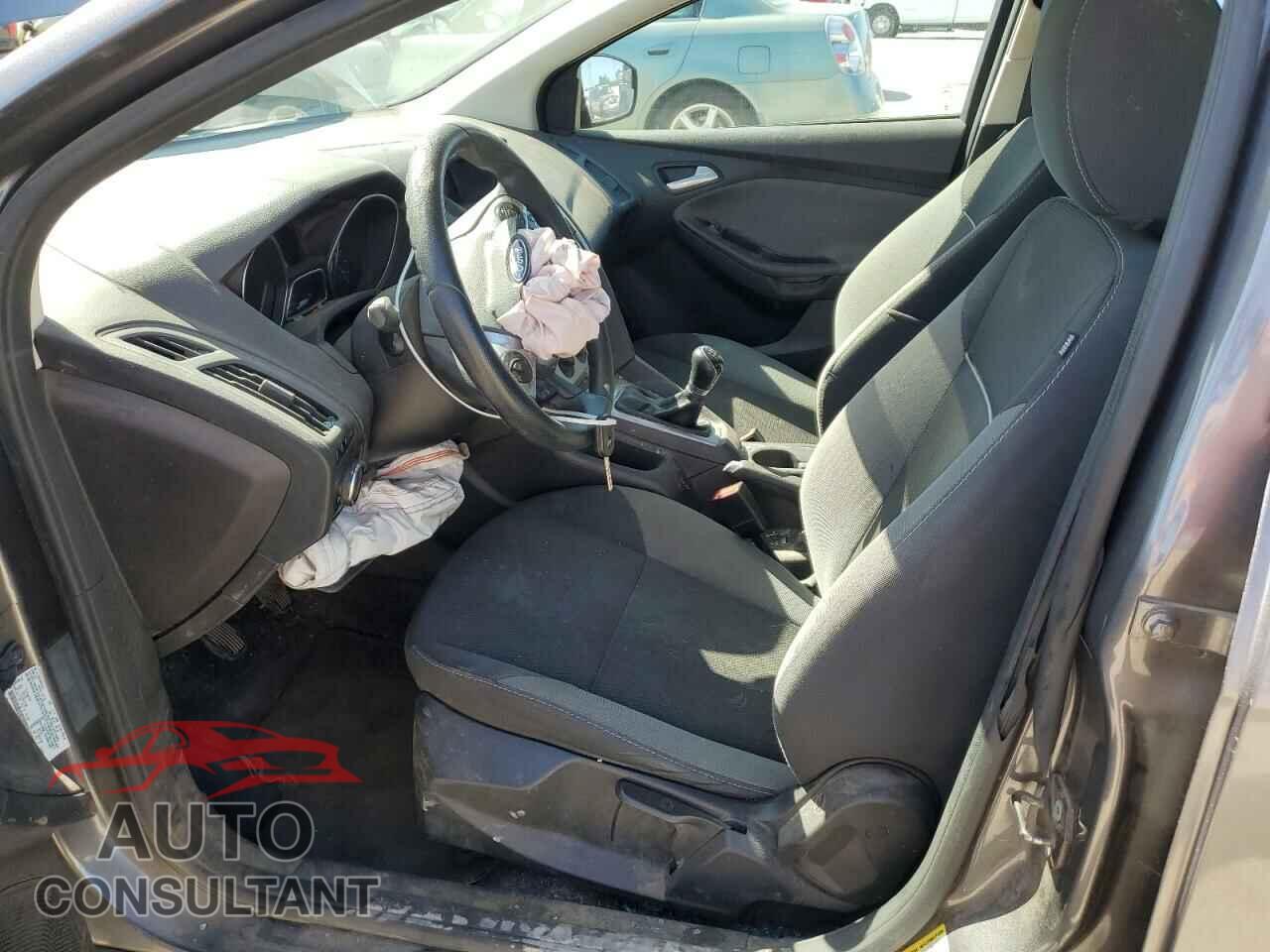 FORD FOCUS 2014 - 1FADP3F29EL442813