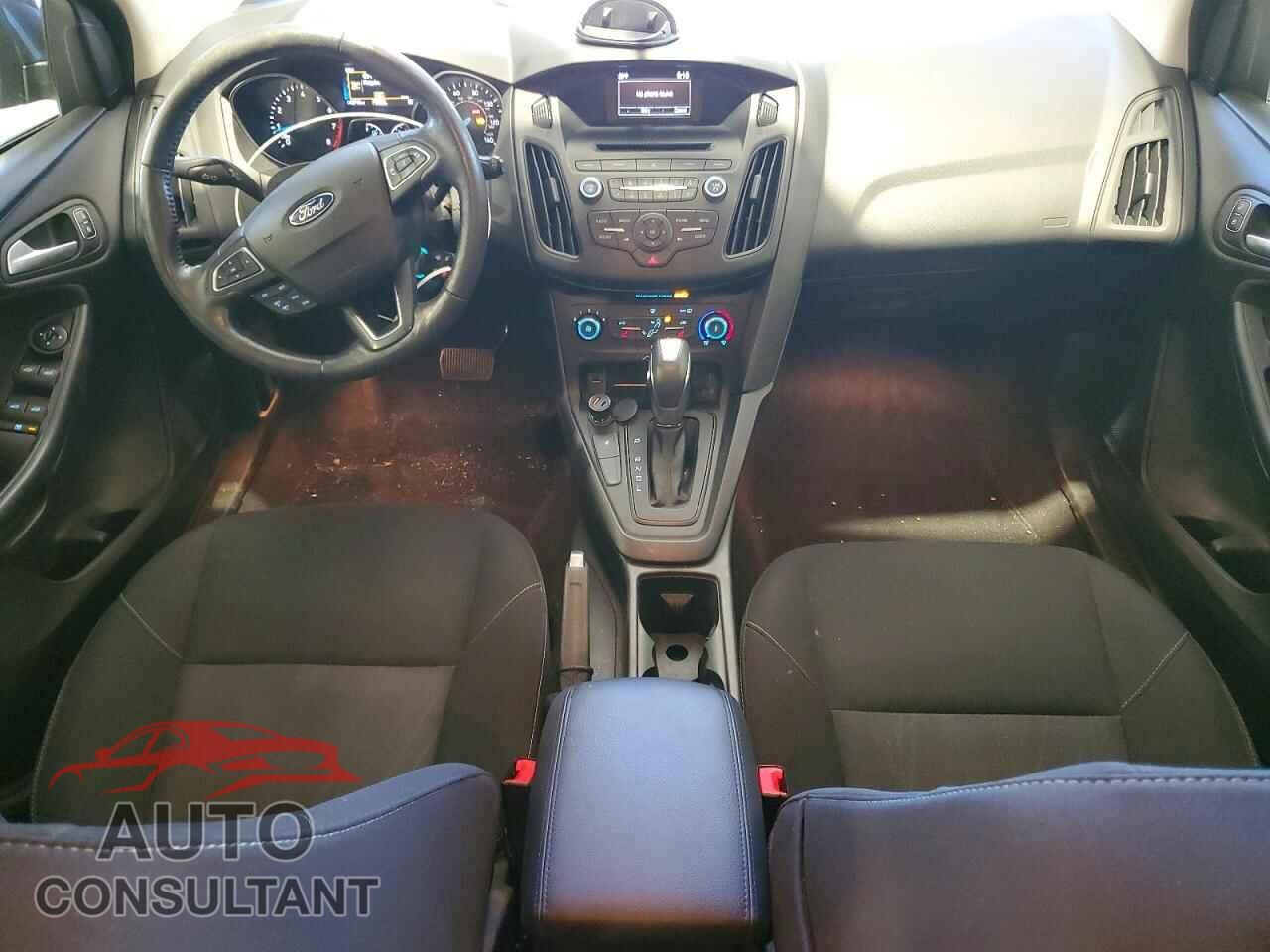 FORD FOCUS 2016 - 1FADP3K26GL371742
