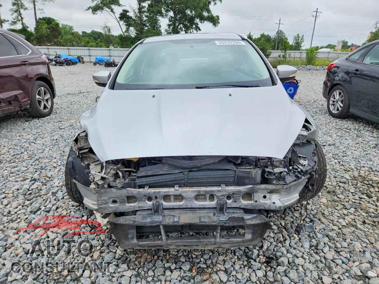 FORD FOCUS 2015 - 1FADP3F20FL356484
