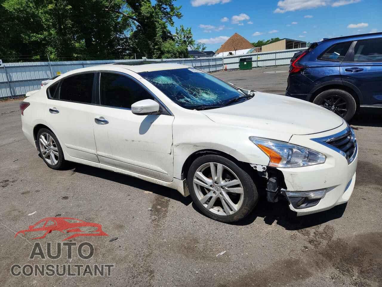 NISSAN ALTIMA 2015 - 1N4BL3AP1FC299329
