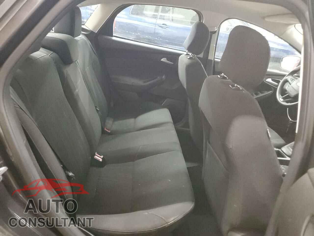 FORD FOCUS 2016 - 1FADP3F20GL305441