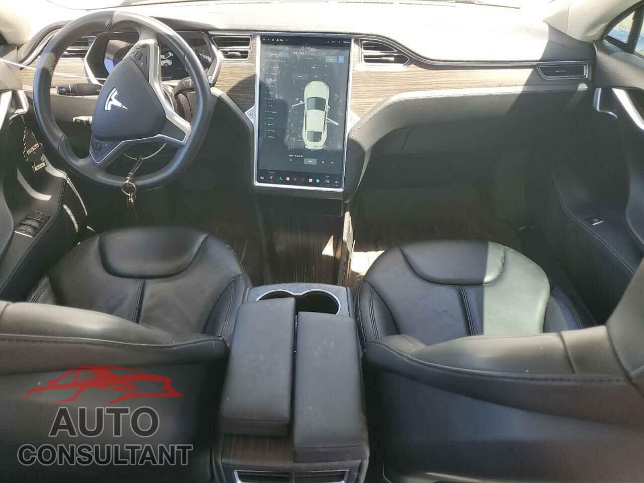 TESLA MODEL S 2015 - 5YJSA1S27FF085522