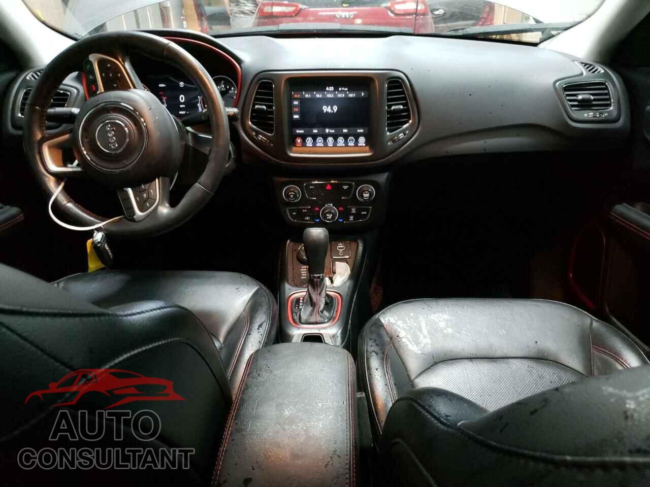 JEEP COMPASS 2020 - 3C4NJDDB4LT112426