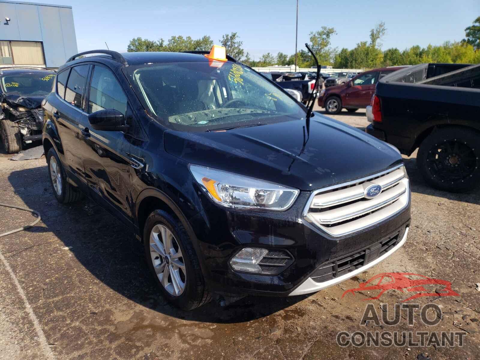 FORD ESCAPE 2018 - 1FMCU0GD0JUC57417