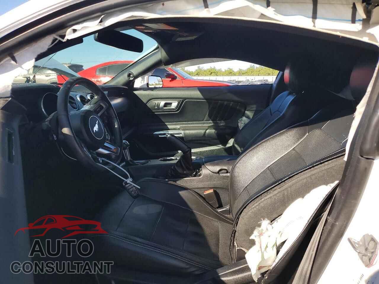 FORD MUSTANG 2018 - 1FA6P8CF4J5133777