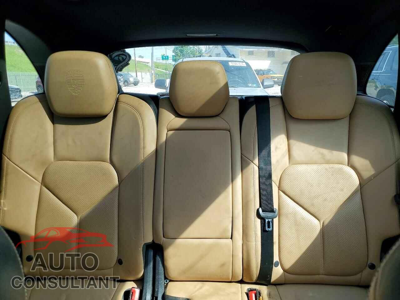 PORSCHE UNKNOWN 2014 - WP1AA2A27ELA94704