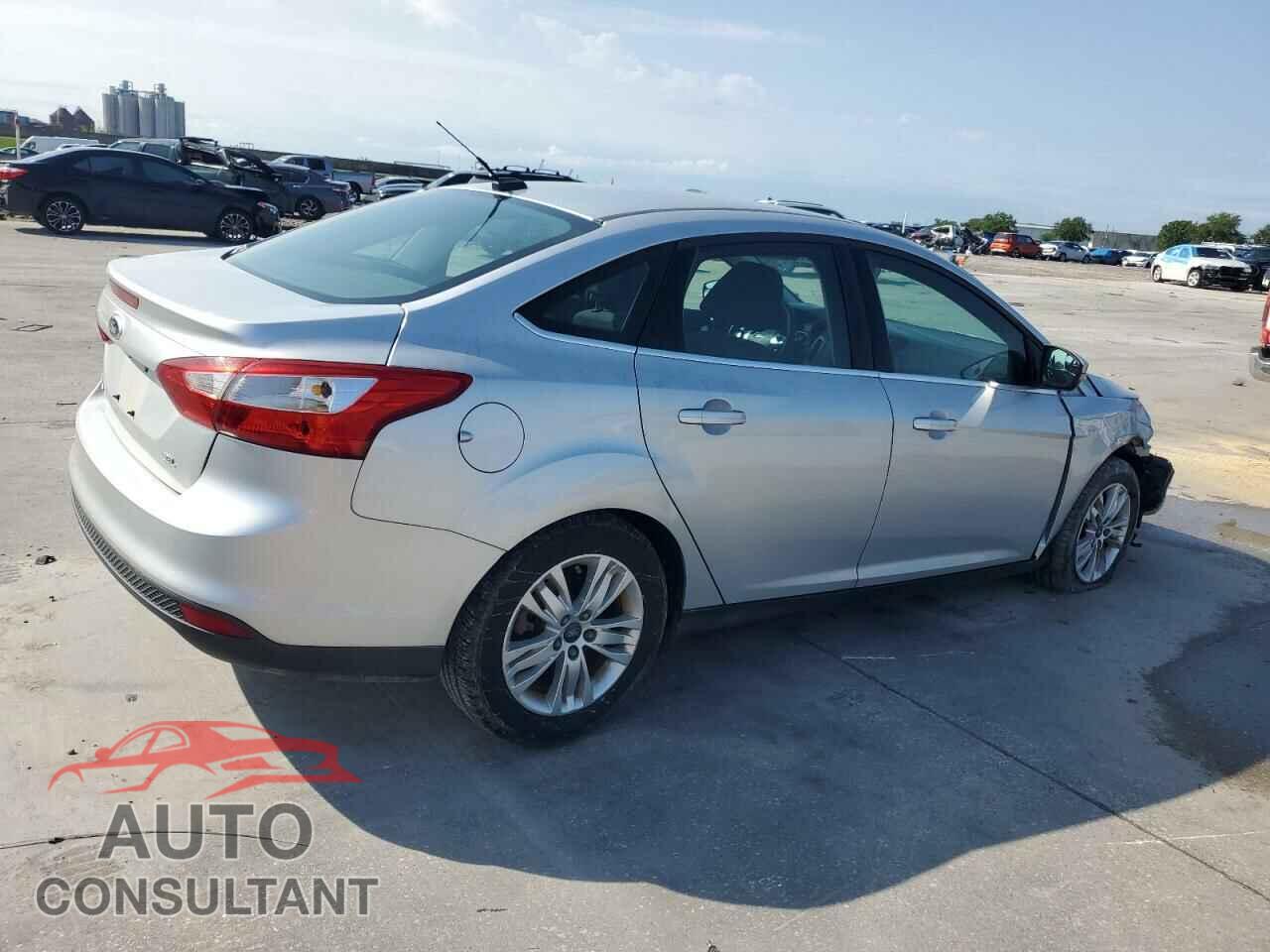FORD FOCUS 2012 - 1FAHP3H24CL453407