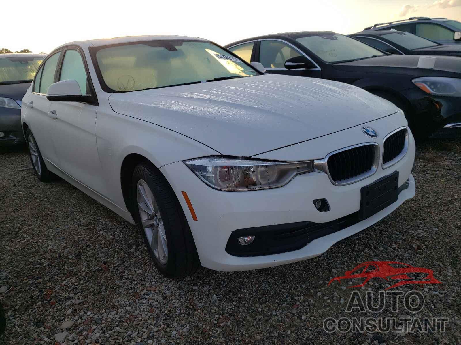 BMW 3 SERIES 2018 - WBA8A3C53JA488426