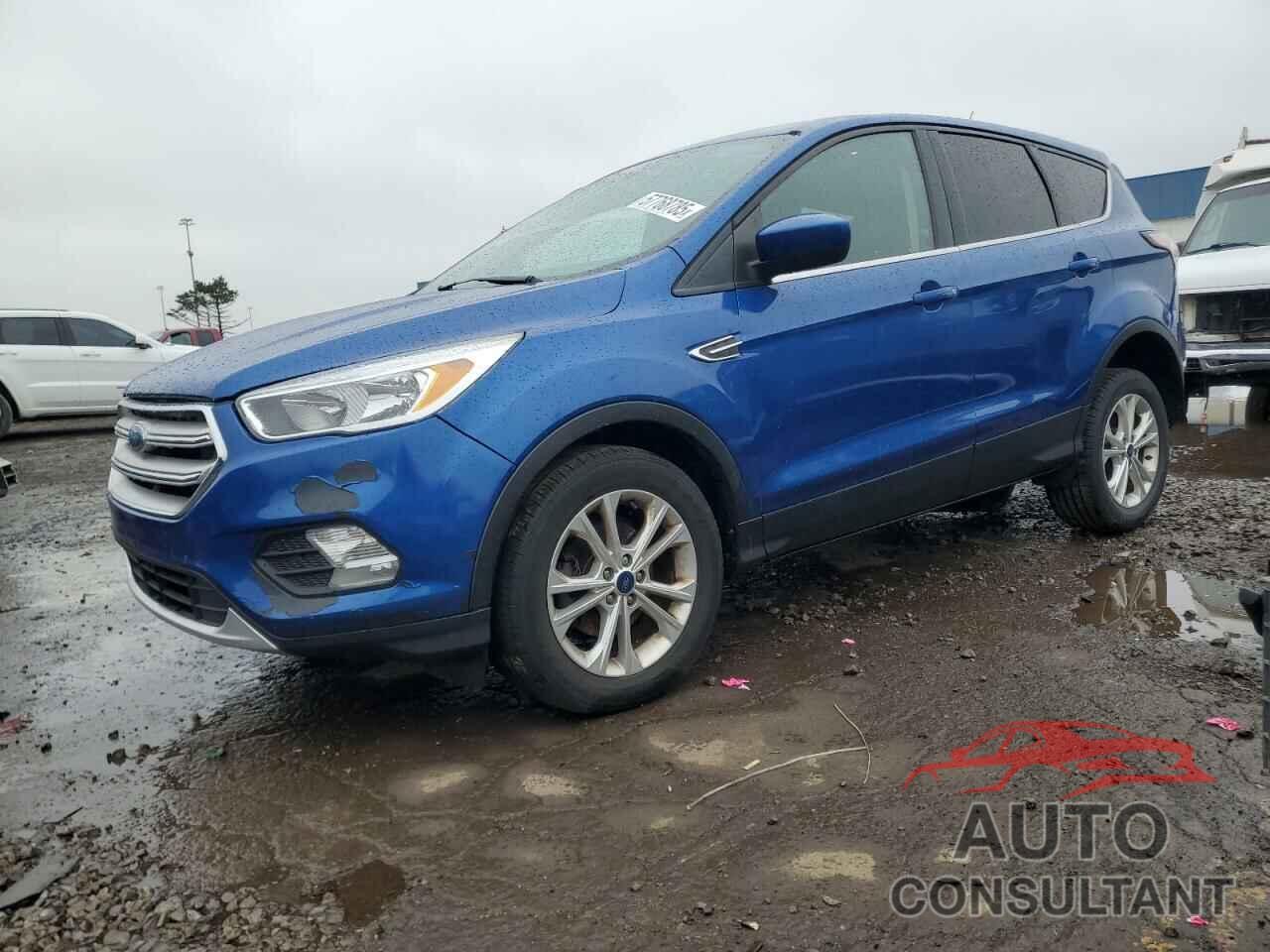 FORD ESCAPE 2017 - 1FMCU0GD5HUB87987