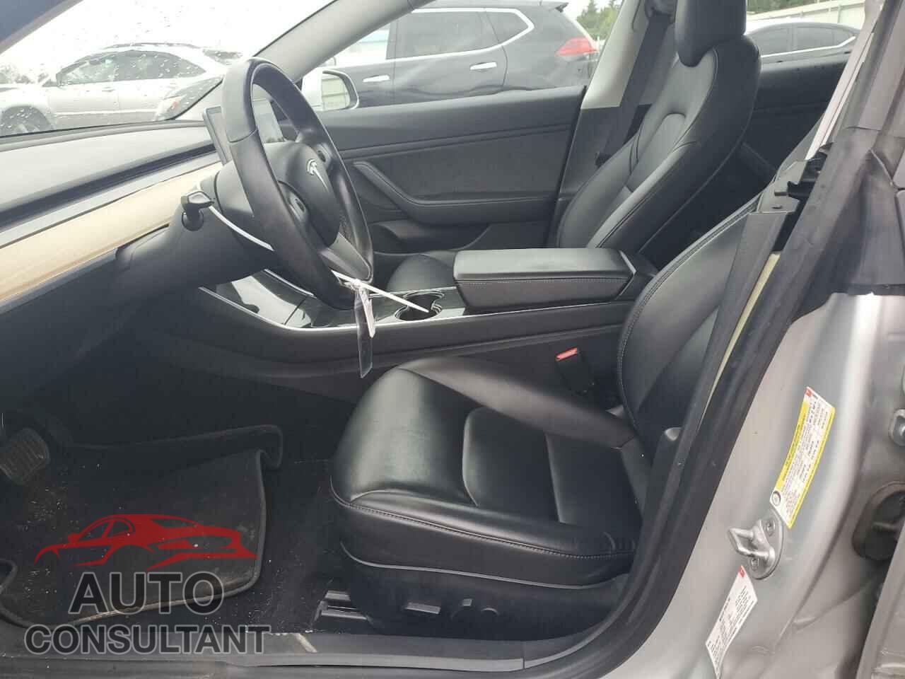TESLA MODEL 3 2018 - 5YJ3E1EA3JF038024