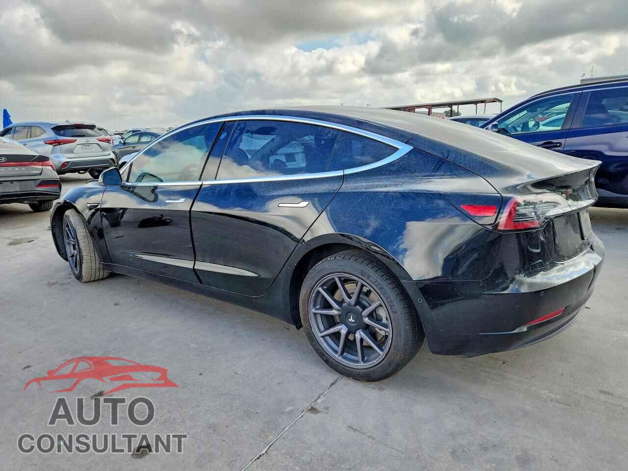 TESLA MODEL 3 2018 - 5YJ3E1EA5JF172887