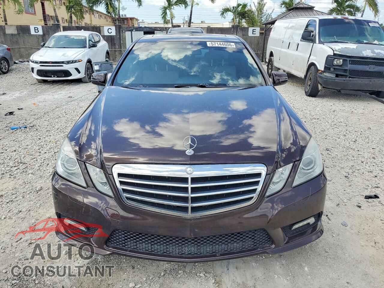 MERCEDES-BENZ E-CLASS 2011 - WDDHF5GB4BA498681
